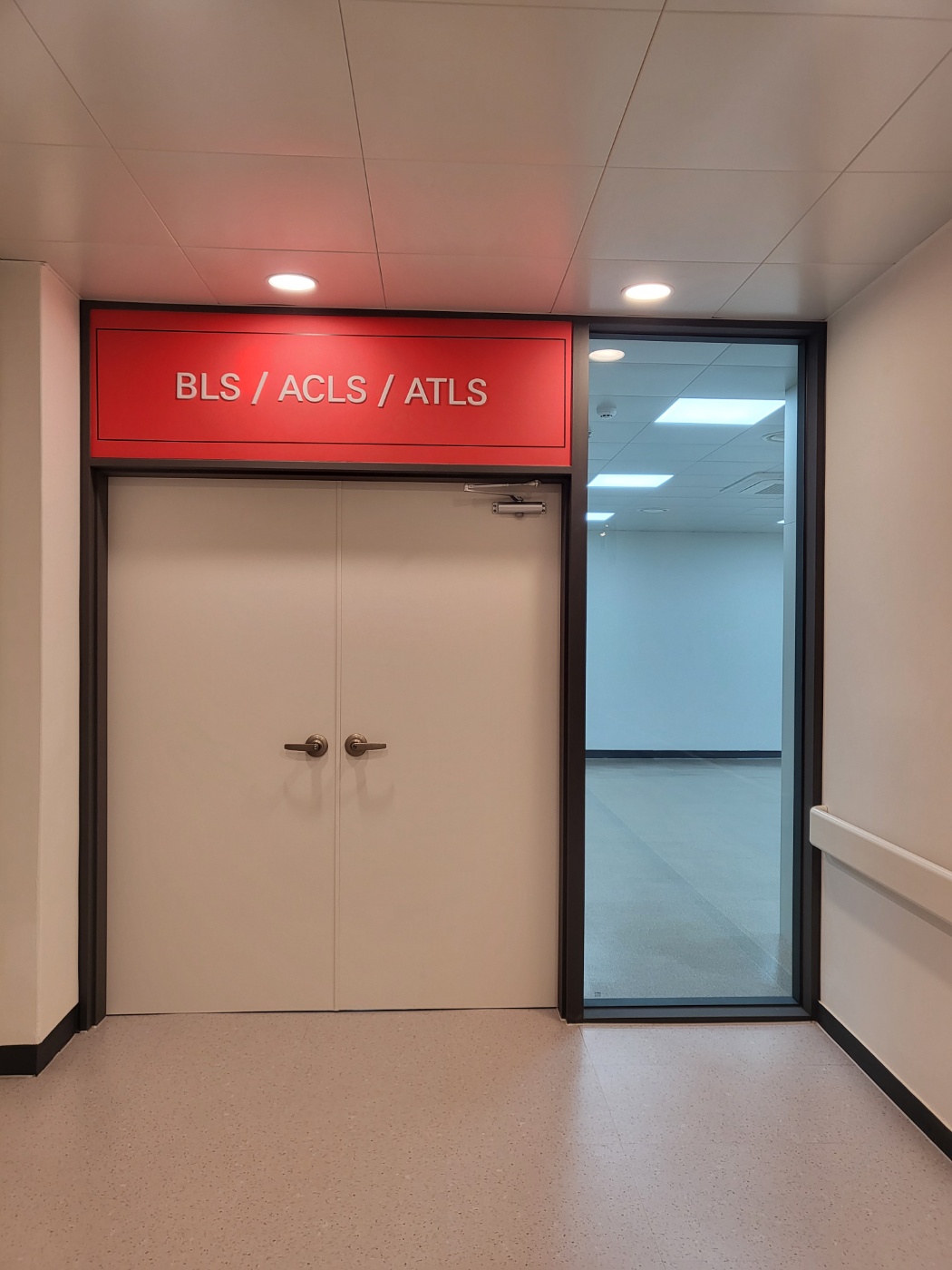 ATLS/ACLS실 (B12호) 입구